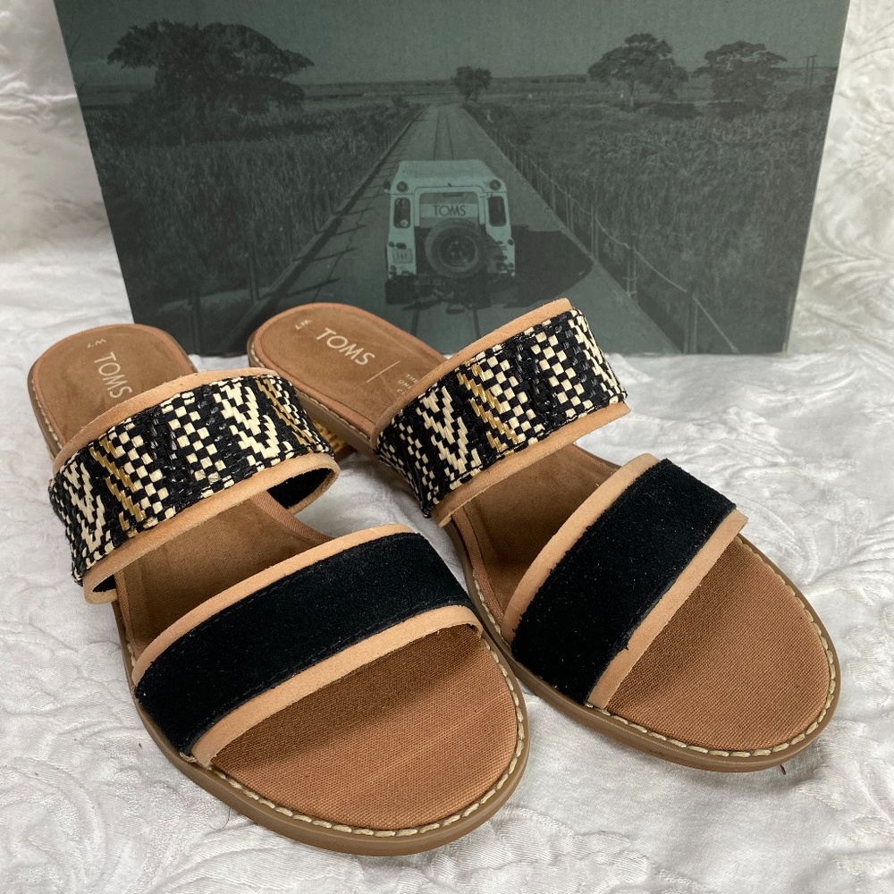 NWT TOMS Mariposa Sandals